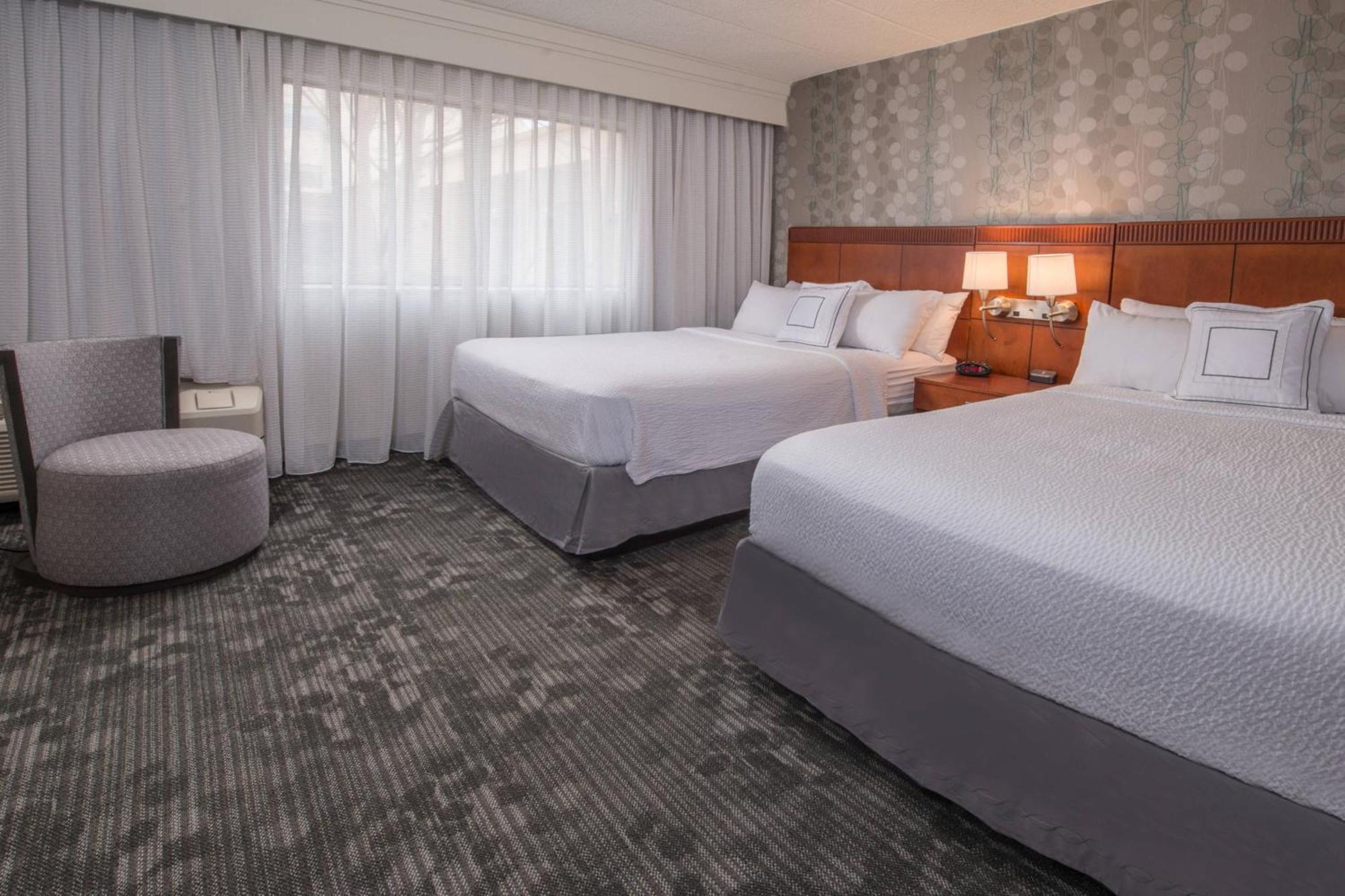 Courtyard By Marriott Fairfax Fair Oaks Hotel Esterno foto